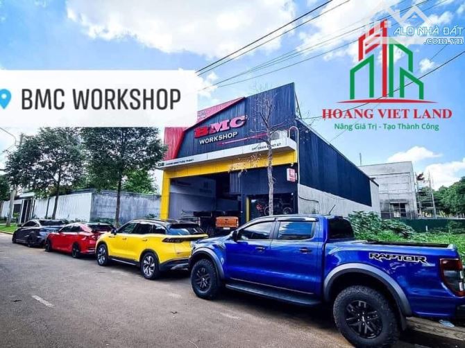 Bán lô biệt thự Vip đường Hoàng Minh Thảo Dt:10x30 (thổ cư 100%) Tây Nam- giá 14,5tỷ!!!