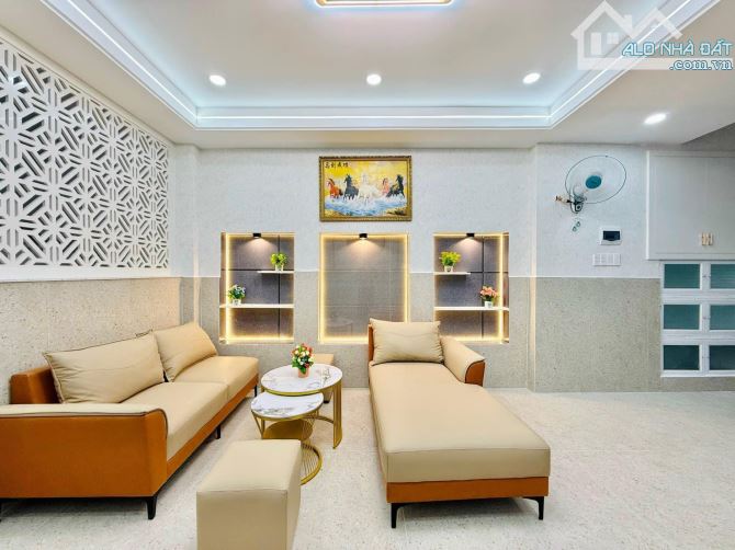 Cần thanh lí nhà Vũ Tùng, p2, Bình Thạnh. Dt 49,56m2. Giá 2,1 tỷ.SHR