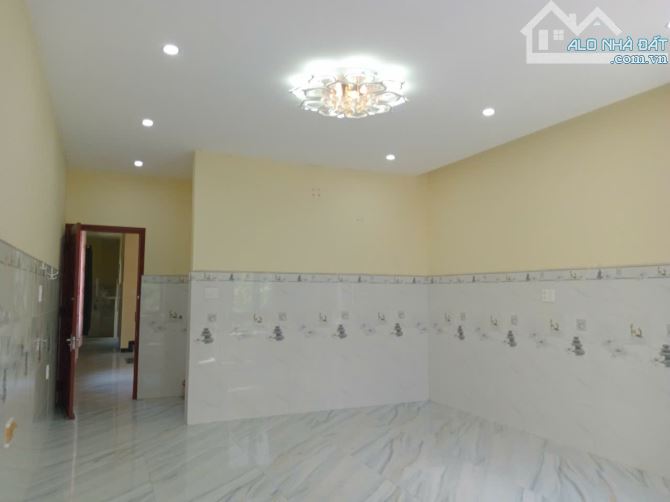 2MT TRUNG TÂM THANH KHÊ 93,3m2 100tr/m2 Sầm uất gần biển. Giá chạm đấy - Nhà mới 99%