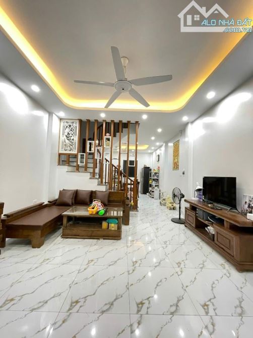 NHÀ HOÀI ĐỨC,Ô TÔ,FULL NỘI THẤT,44M2,3T,4NGỦ,3,25 TỶ