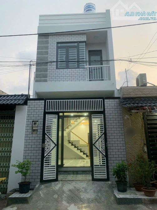 Bán Nhà 1 lầu 130m2, 690tr(SHR). Tại Phường Lộc Hưng Thành Phố Trảng bàng.