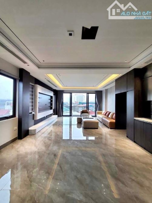 Bán nhà Nguyễn Văn Cừ, Quận Long Biên 50m2, 5 tầng, 6.95 tỷ, ô tô đỗ cửa, 0816.664.***