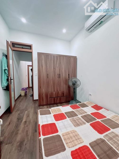 Bán nhà phố Vũ Trọng Phụng, gần phố, kinh doanh, 32m2, 5T, giá 7.68 tỷ - 1