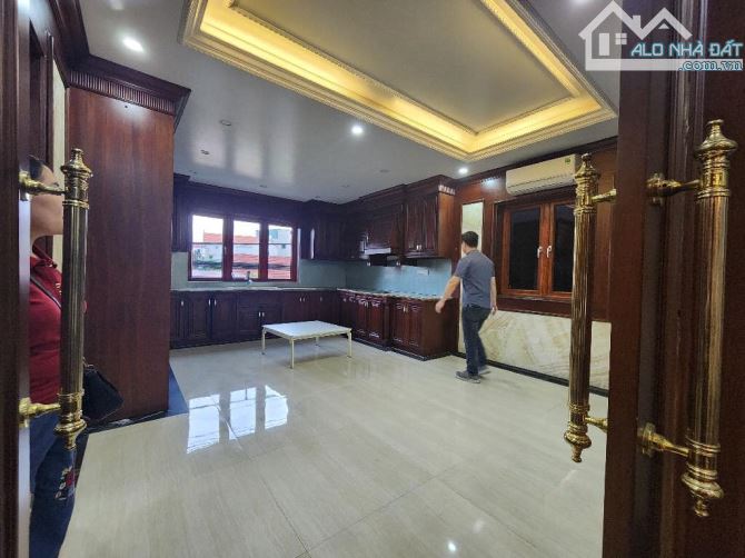 Bán Nhà Kim Đồng , GARA Ô Tô 7 Chỗ , Lô Góc 2 Thoáng , View Hồ , Mặt Tiền 5M , 47M2 , 9 Tỷ - 1