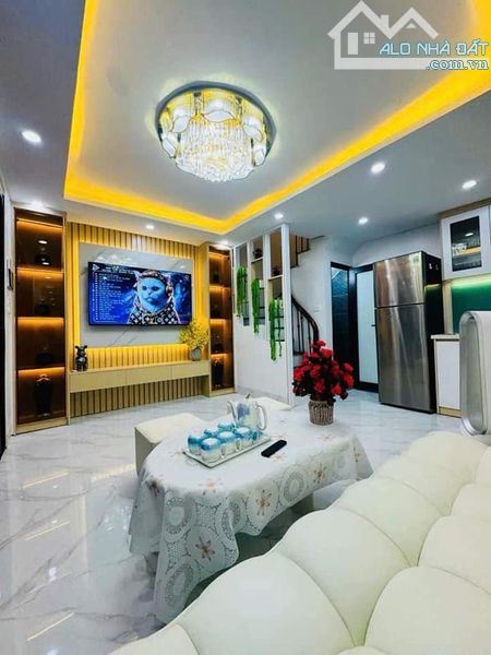 SIÊU HIẾM! Nhà phố Láng Hạ, Ba Đình, 40m2, 4 tầng, giá rẻ chỉ: 7.4 tỷ - 1