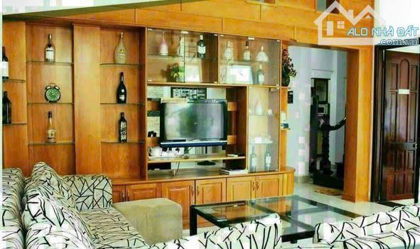 CHỈ 18 TỶ_ VILLA HỒ BƠINGHỈ DƯỠNG_2 TẤM_ KHU LẠC LONG QUÂN_SÁT BIỂN BÃI SAU_190M2_ - 2