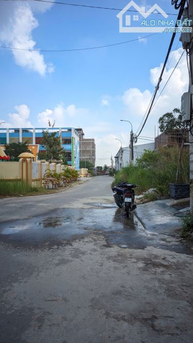 BÁN ĐẤT DV LAI XÁ KIM CHUNG HOÀI ĐỨC- PHÂN LÔ VỈA HÈ - KINH DOANH-75M2- 11.9 TỶ - 2