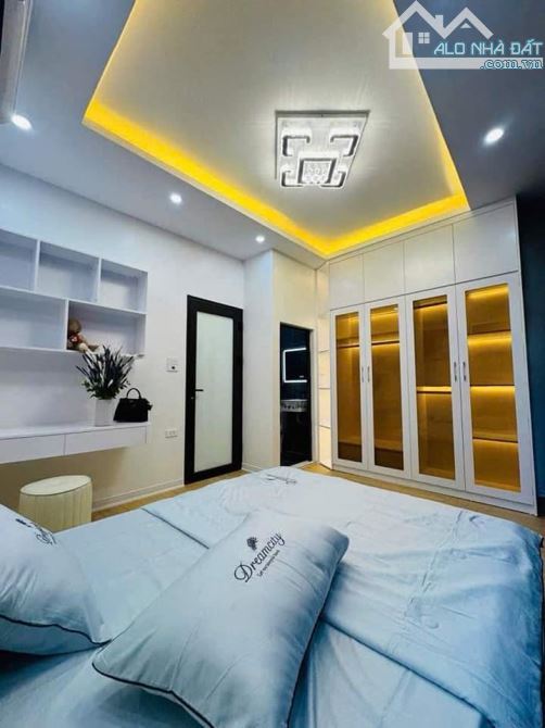 SIÊU HIẾM! Nhà phố Láng Hạ, Ba Đình, 40m2, 4 tầng, giá rẻ chỉ: 7.4 tỷ - 3