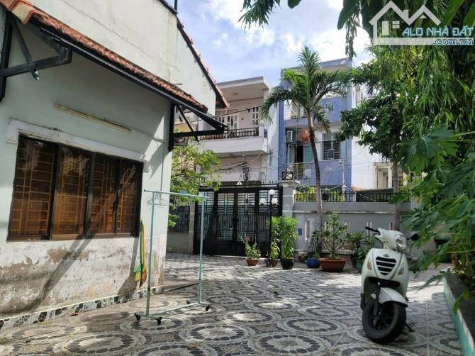 Sát mặt tiền Nguyễn Thị Thập Bình Thuận Q7, 2 tầng 333m2 ngang 17.5m, 36 tỷ - 3