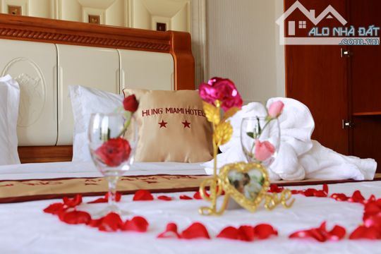 Bán KS mặt tiền Bàu Cát - Tân Bình (8X18m) hầm + 9 tầng, 36 phòng,thu nhập 200tr - 4
