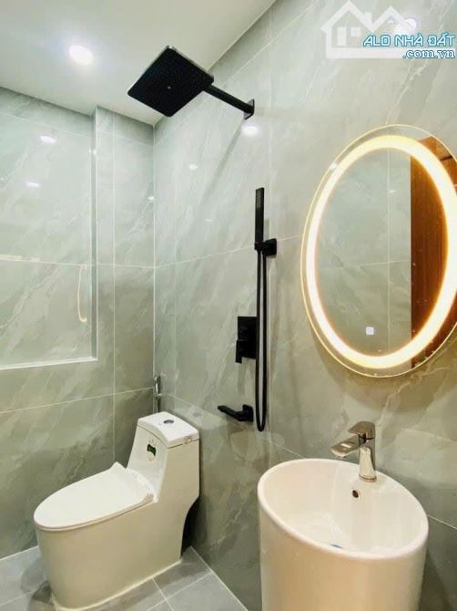 Nhà đẹp bán gấp trong tháng 10 Đường Hồ Văn Huê 36m2 P9 Phú Nhuận 2PN 2WC SHCC 2tỷ990 - 4