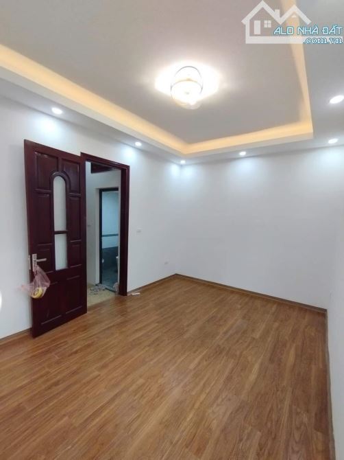 Bán nhà Minh Khai ngõ nông, sát phố xe 5 tạ đỗ cửa 30m2* 5T giá  5.65 tỷ Hai Bà Trưng - 5