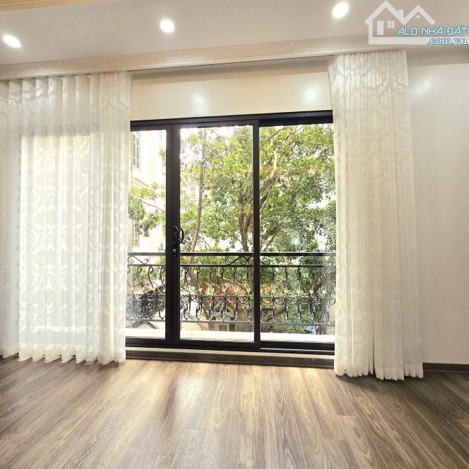 NHÀ ĐẸP, NGÕ 38 XUÂN LA, TÂY HỒ-GẦN PHỐ- THANG MÁY: 53M X6T, MT 5M, GIÁ 11,3 TỶ - 5