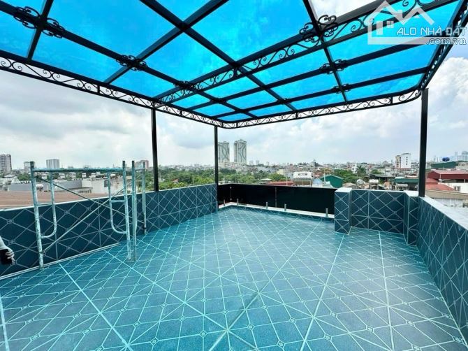 Bán nhà phố Kim Đồng, HIẾM!!. Diện tích 50m2, nhà phân lô, thang máy, kinh doanh, giá 9 tỷ - 5