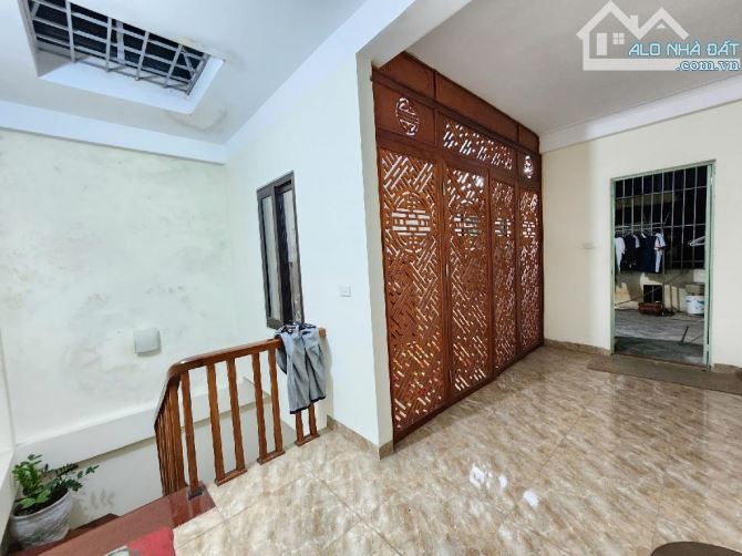 Bán nhà Vĩnh Hưng mặt ngõ thông kinh doanh, oto qua, tặng full nội thất, 40m2 giá 7.5 tỷ - 6