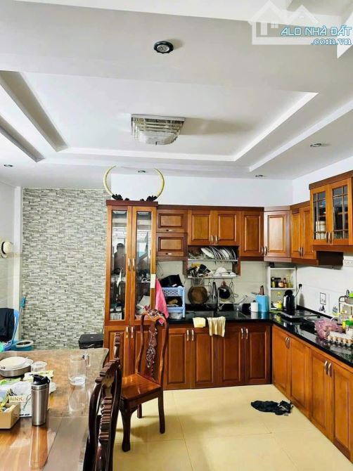 HOT ! Bán nhà đẹp 4 tầng 70m2, HXH 8m Hoàng Hoa Thám - Ga T3,  giá chỉ 10.1 tỷ