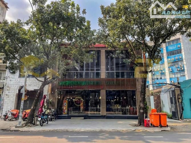 Mặt tiền Nguyễn Đình Chiểu Ngang 11m Hạ Sập Sàn làm Showroom-Nhà Hành-Bar pub-Cafe