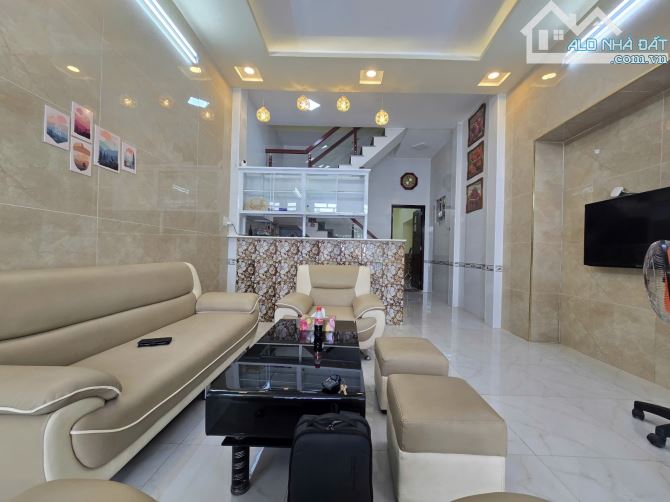 6.99 TỶ - 64m² - P12 BÌNH THẠNH - HẺM Ô TÔ TRÁNH CÁCH NHÀ 20M.