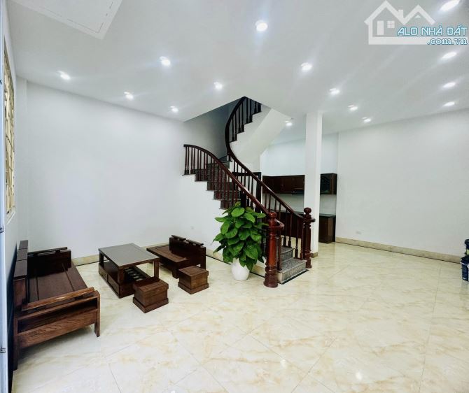 Bán Nhà Đông Mỹ - Thanh Trì 44m2*3T, 3PN, 5 Tạ Lùi Sát Cửa, 3.95 Tỷ - 1