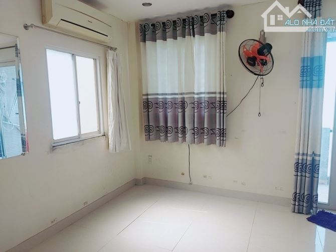 BÁN NHÀ PHÚ NHUẬN HXH 120M2 NGANG 6M 3 TẦNG DÂN TRÍ CAO KHU VIP HUỲNH VĂN BÁNH GẤP BÁN - 2