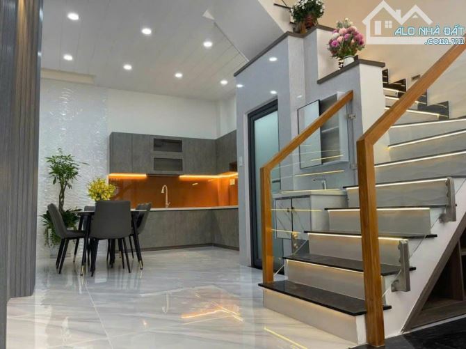 CẦN BÁN GẤP NHÀ BÌNH THẠNH – Đ. PHAN VĂN TRỊ – PHƯỜNG 11 - 46M2 – 2TỶ8 - 3