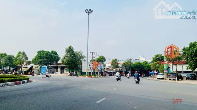 Cho thuê mặt bằng kinh doanh 200m2  ngay vòng xoay trung tâm Biên Hoà - 3