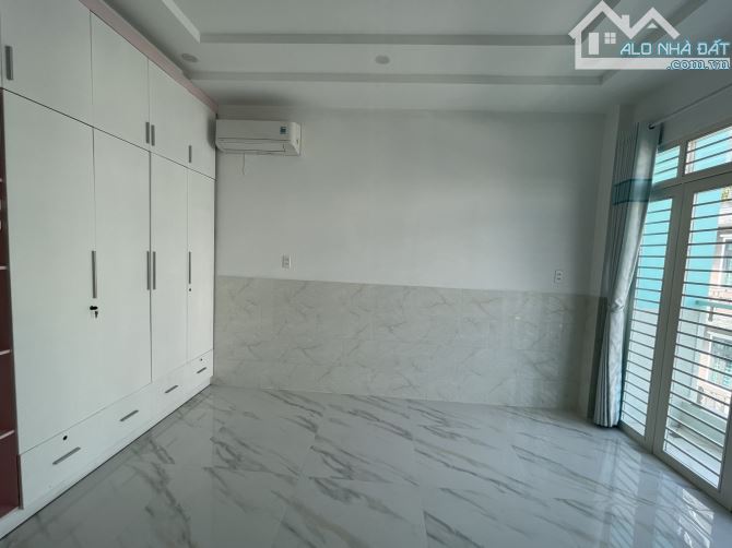 BÁN CĂN NHÀ 4 TẦNG,GẦN 70m2, HẺM XE TẢI, NGAY TÔ HIỆU, TÂN PHÚ - 3