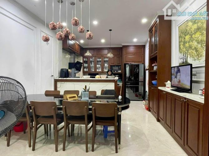 Bán nhà phân lô phố Quần Ngựa, Ba Đình Vỉa hè 23,5 tỷ 70m 6 tầng Thang máy Ô TÔ tránh MT4m - 3