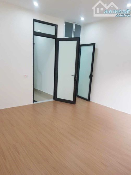 Bán nhà đẹp Âu Cơ, 30m2, 5 tầng, 30m ra phố, 5.95 tỷ - 3