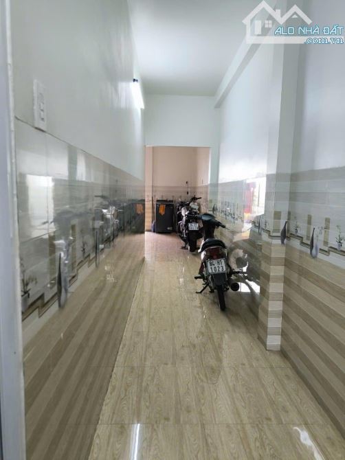 Nhà Mặt Tiền Đường Đồng Khởi Phường 6, Cách Nguyễn Đáng 100m - 3
