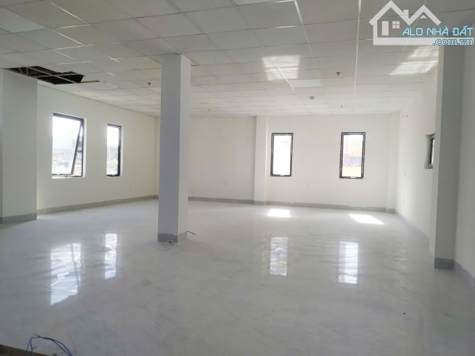 Cho thuê văn phòng tòa nhà Lê Thanh Nghị gần Phan đăng lưu DT: 85m2/100m2/200m2 đa dạng. - 4