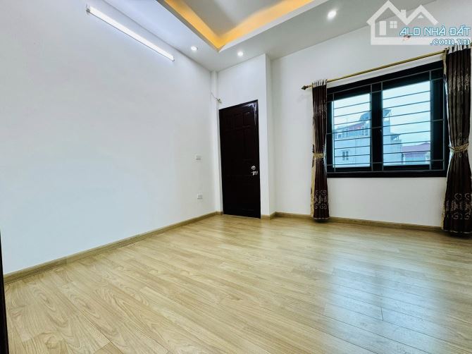 Bán nhà đẹp Nam Dư, 30m2, 5 tầng, 30m ra phố, 5.186 tỷ - 6