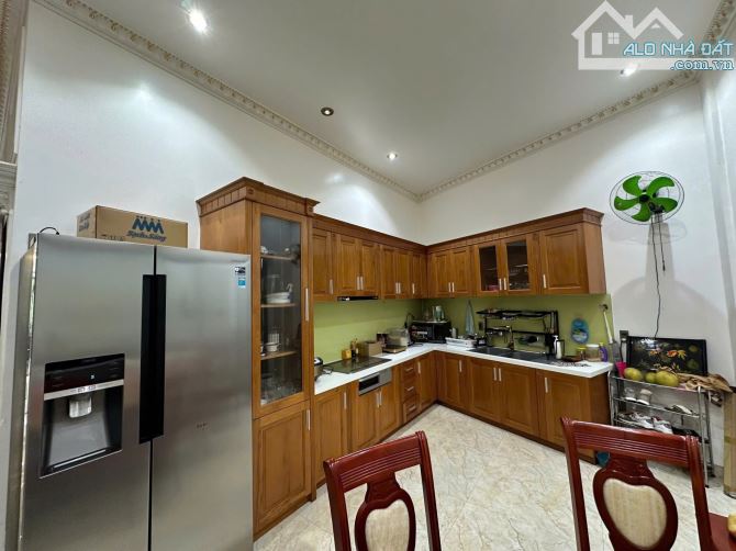 Bán Biệt Thự Nha Trang | DT 446,2 M2 | Mặt Tiền đường Lương Định Của - Vĩnh Thạnh - 10