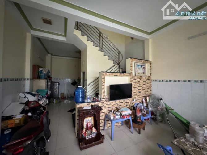 Bán nhà Bình Trị Đông,Phường Bình Trị Đông, Bình Tân Dt: 54m2 - 2 tầng - 5  x 11m - 1