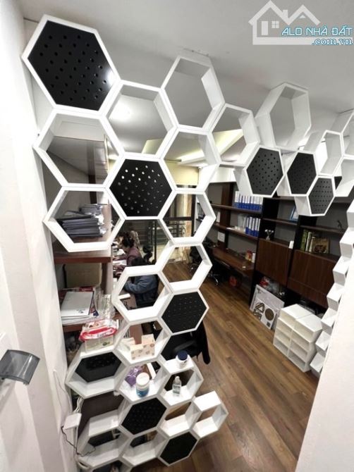 Giảng Võ 25m2, 4 tầng, mặt tiền 3,4 m, 6.4 tỷ 🌺  - Ô TÔ ĐỖ CỔNG - 15M ra phố - 2