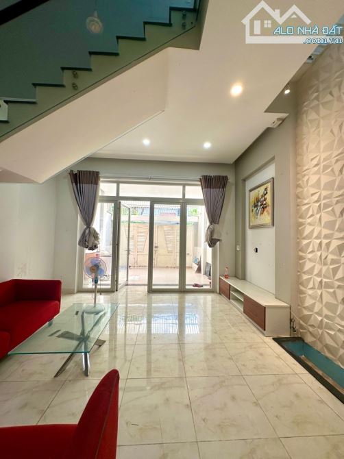 KHU PHÂN LÔ ĐỒNG BỘ 5*17 NHÀ 3T 4PN 5WC NGAY NGUYỄN VĂN LINH 💸 Chỉ hơn 7T - 2
