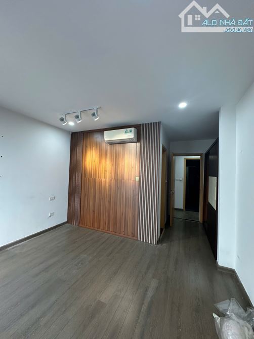 Chuyển công tác gia đình cần bán căn hộ góc 03PN, 116m2 chung cư FLC 265 Cầu Giấy, hướng m - 2