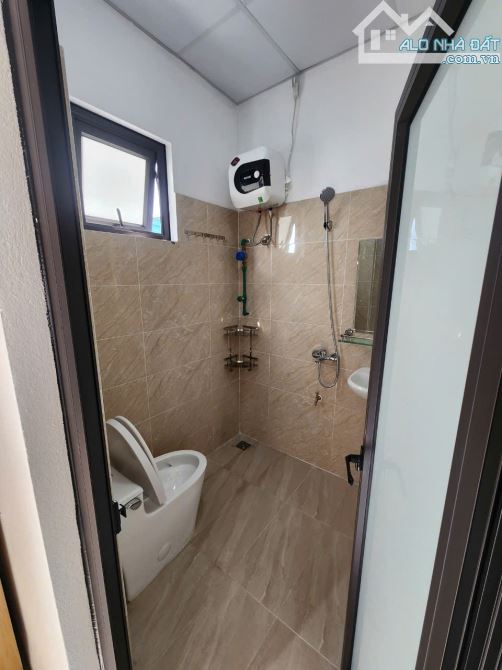 Cho Thuê CCMN 172 Vũ Hữu Thanh Xuân 30m2 Studio Gác Xép Ban Công Cửa Sổ Thang Máy Ô Tô Đỗ - 2