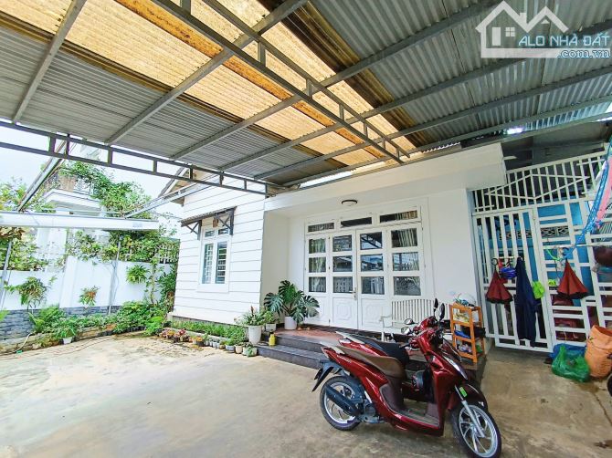 🏡 BÁN VILLA SÂN VƯỜN ĐƯỜNG YERSIN - CÁCH HỒ XUÂN HƯƠNG CHỈ 500M - ĐƯỜNG Ô TÔ RỘNG RÃI - 2