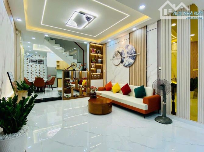 cách sân bay 2km, nhà Bạch Đằng / Tân Bình. 60m2(5x12), giá giảm 230tr còn 2tỷ620 - 3