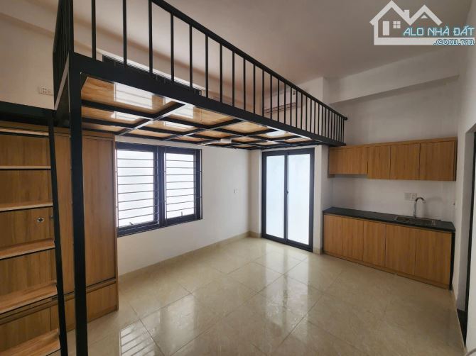 Cho Thuê CCMN 172 Vũ Hữu Thanh Xuân 30m2 Studio Gác Xép Ban Công Cửa Sổ Thang Máy Ô Tô Đỗ - 4