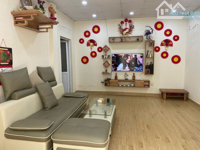 Cho thuê kho Việt Yên, Ô tô tải đỗ cửa, Kinh doanh tốt, 100m2, 2 tầng
