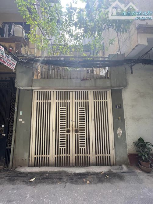 Bán nhà phố Yên Lãng, Đống Đa. DT50m, cấp 4, MT3m4 Giá 9.5 tỷ
