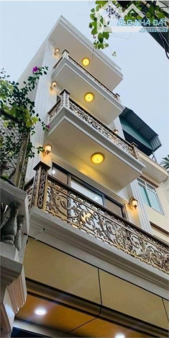 Bán nhà Ngô Thì Nhậm 52m2, 5 TẦNG, nhỉnh 11 tỷ. Ở NGAY - PHÂN LÔ Ô TÔ TRÁNH - DÂN TRÍ -