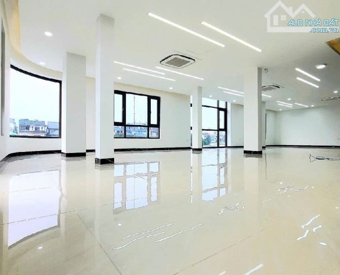 Em  Gái Tôi Cần Bán 300/212m2*7T, Giảm hẳn 5 tỷ, Lô Góc, Tổng Cục 5, Yên Xá Tân Triều