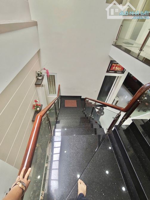 Biệt thự hơn 400m2 KDC Bửu Long - Gần CS5 Lạc Hồng