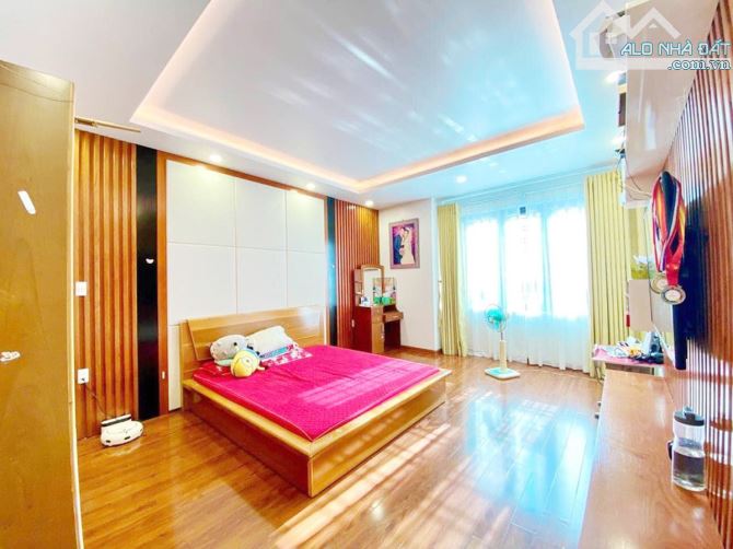 Bán nhà khu phân lô 333 Văn Cao. DT 86m2 x 4T - 10
