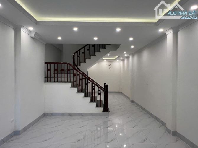 Bán nhà 65m Phúc Lợi Long Biên ô tô thông - 1