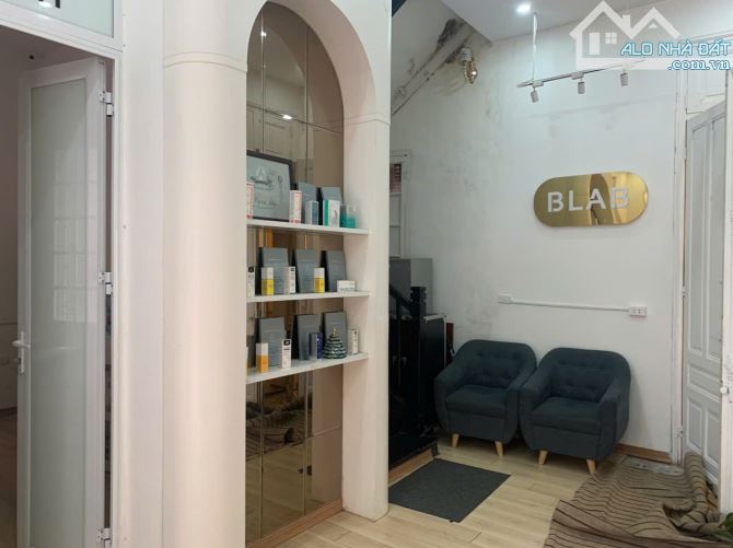 Bán nhà Trần Hưng Đạo-DT 45m2,MT 5,4m.Tầng 1-NGÕ RỘNG-VỪA Ở VỪA KINH DOANH. - 1
