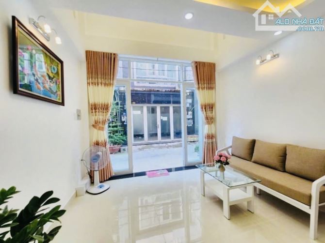 Chu Văn An, xe hơi đỗ cửa, khu dân trí cao, 4 tầng, 20m2, nhỉnh 4 tỷ TL - 1